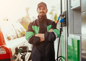 Liderança no chão da pista: como desenvolver gestores operacionais mais estratégicos