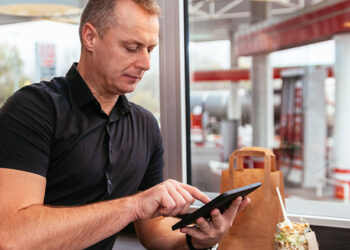 4 Formas de modernizar a gestão do seu posto de combustíveis por meio da tecnologia