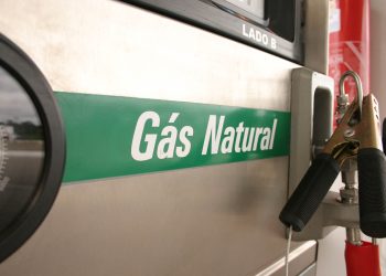 GNV e recarga de veículos elétricos e híbridos: qual o momento certo de oferecê-los no seu posto?